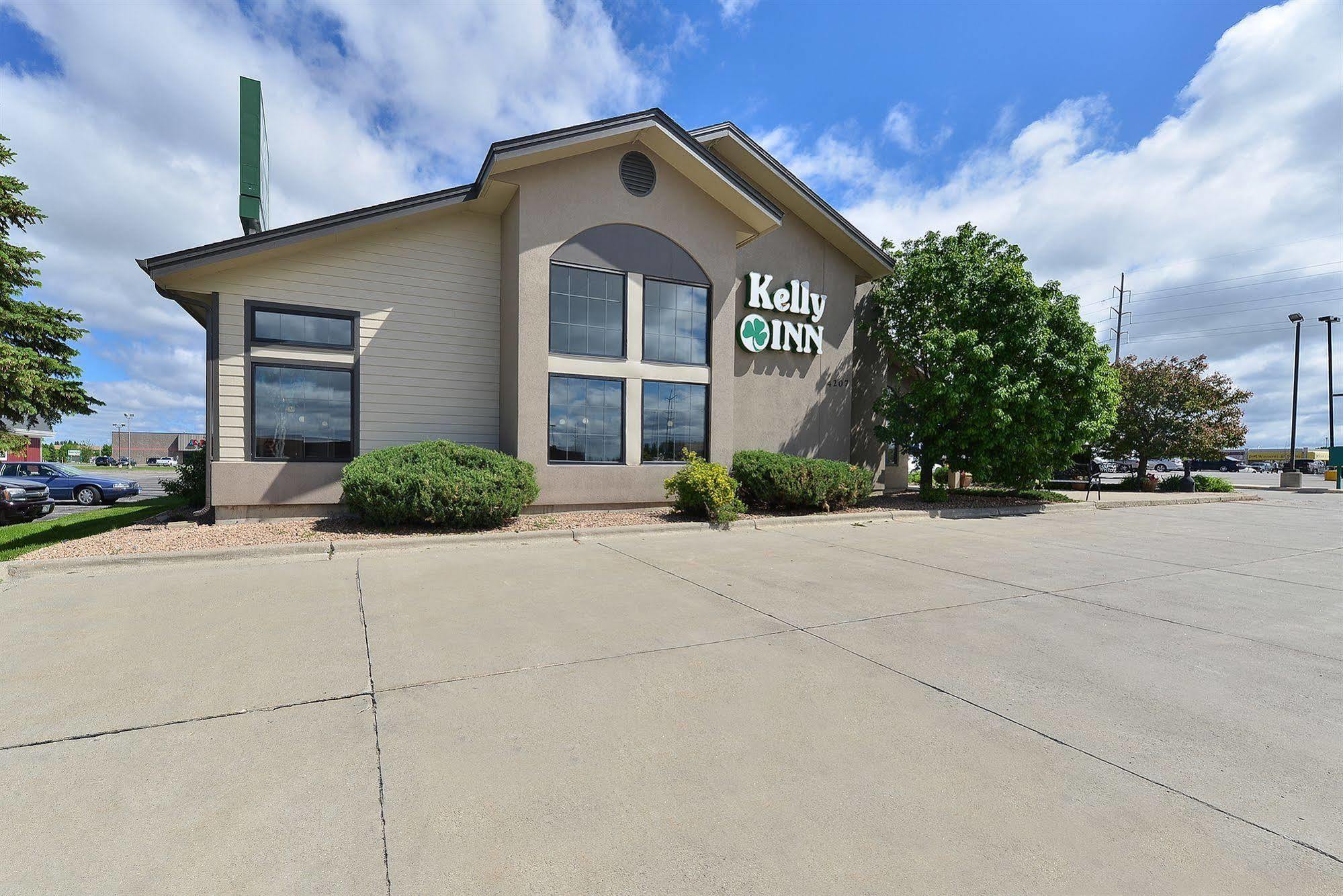 Kelly Inn 13Th Avenue Fargo Buitenkant foto